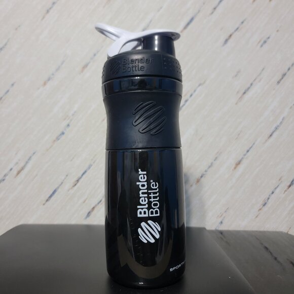 Blender Bottle | Black | 24 Oz | Chug Drink Cup - Picture 1 of 2